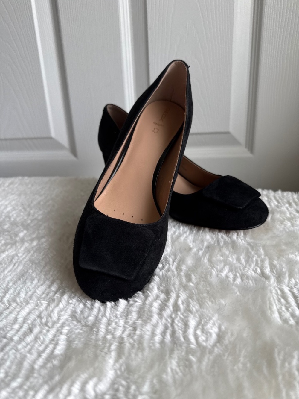 Geox Virnilisa 65 Black Suede Block Heel Pumps Square Toe Buckle